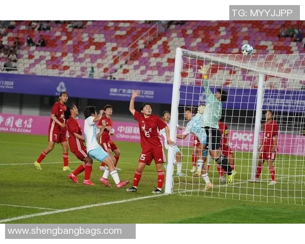 女足挑战美国U16青少年队展现实力与潜力的精彩对决 女足挑战美国U16青少年队展现实力与潜力的精彩对决